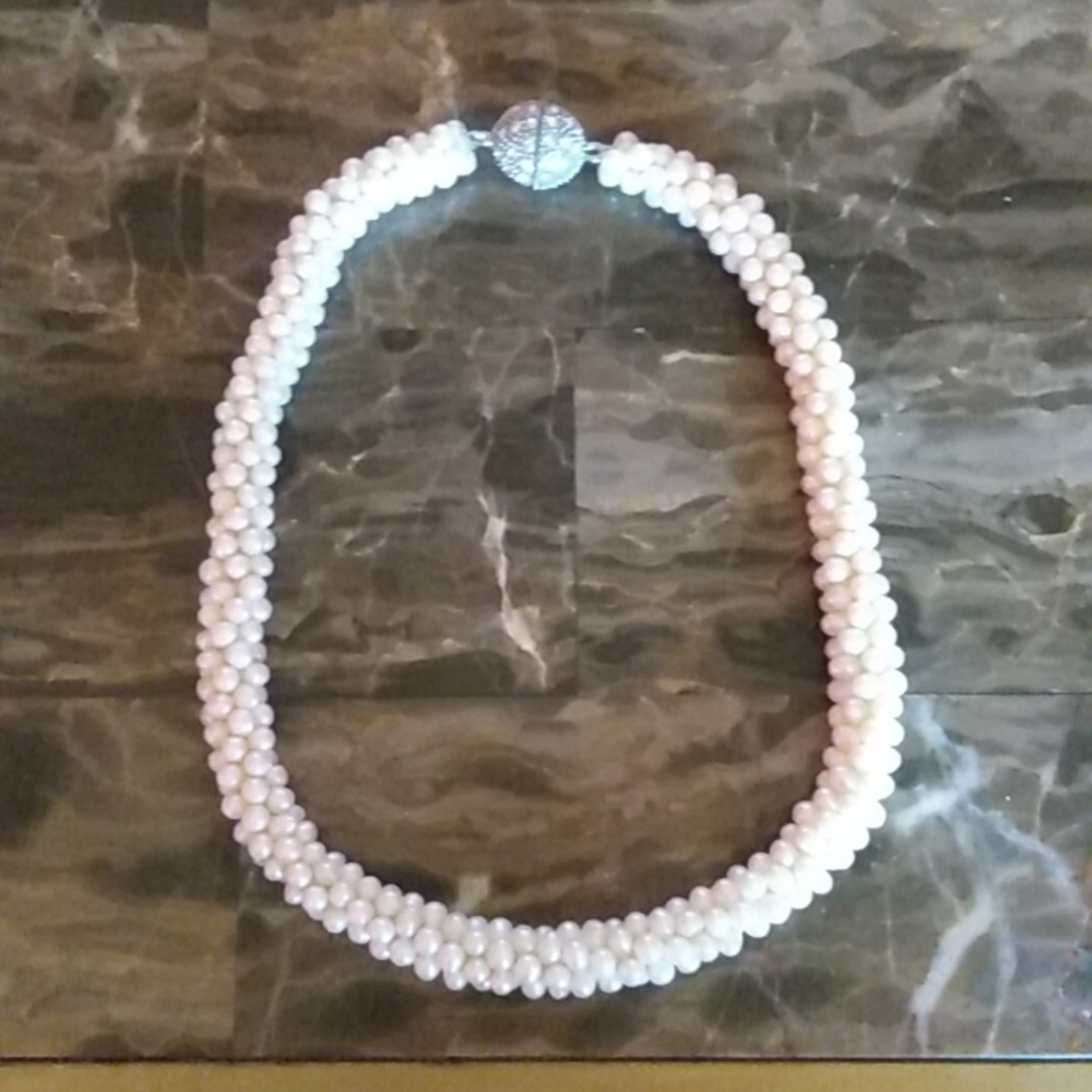 6/$20 Vintage Necklace